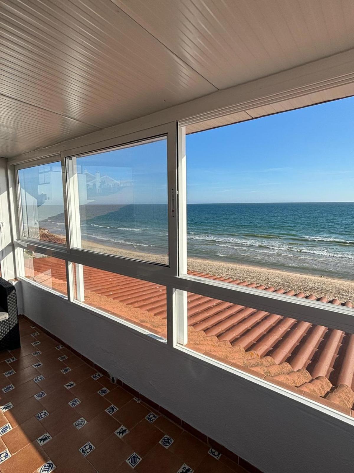 Апартаменты A La Orilla Del Mar Маталасканьас Экстерьер фото