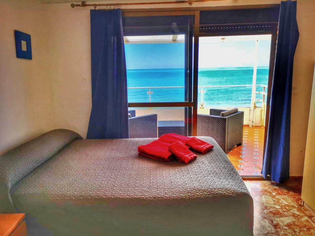 Апартаменты A La Orilla Del Mar Маталасканьас Экстерьер фото